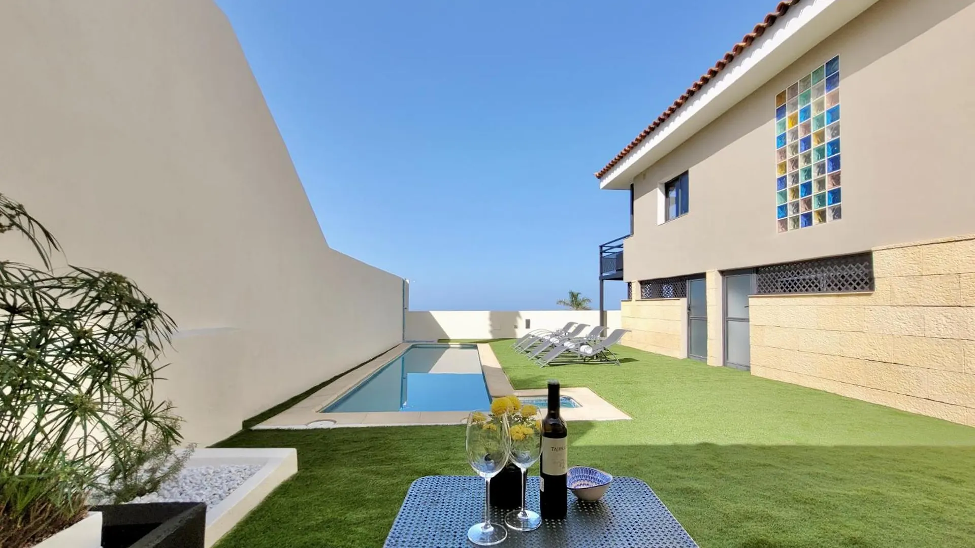 Miya Del Sol Heated Pool Villa La Orotava